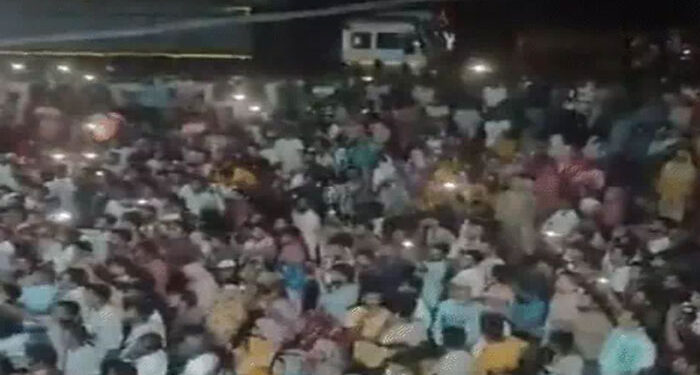 Breaking: ਪੱਛਮੀ ਬੰਗਾਲ ਵਿੱਚ ਸੱਤ ਚੋਣ ਨਿਗਰਾਨਾਂ ਨੂੰ ਬੰਧਕ ਬਣਾਏ ਜਾਣ ‘ਤੇ ਸੁਪਰੀਮ ਕੋਰਟ ਨੇ ਜਤਾਈ ਨਾਰਾਜ਼ਗੀ Breaking: ਪੱਛਮੀ ਬੰਗਾਲ ਵਿੱਚ ਸੱਤ ਚੋਣ ਨਿਗਰਾਨਾਂ ਨੂੰ ਬੰਧਕ ਬਣਾਏ ਜਾਣ ‘ਤੇ ਸੁਪਰੀਮ ਕੋਰਟ ਨੇ ਜਤਾਈ ਨਾਰਾਜ਼ਗੀ