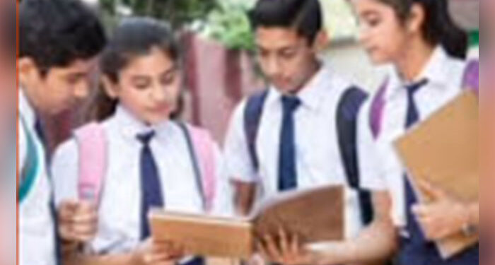 Chandigarh ਦੇ ਸਕੂਲਾਂ ਨੂੰ ਅਜੇ ਤੱਕ ਨਹੀਂ ਮਿਲੀਆਂ ਕਿਤਾਬਾਂ, ਨਵਾਂ ਸੈਸ਼ਨ ਸ਼ੁਰੂ, ਵਿਦਿਆਰਥੀਆਂ ਦੀ ਪੜ੍ਹਾਈ ਪ੍ਰਭਾਵਿਤ Chandigarh ਦੇ ਸਕੂਲਾਂ ਨੂੰ ਅਜੇ ਤੱਕ ਨਹੀਂ ਮਿਲੀਆਂ ਕਿਤਾਬਾਂ, ਨਵਾਂ ਸੈਸ਼ਨ ਸ਼ੁਰੂ, ਵਿਦਿਆਰਥੀਆਂ ਦੀ ਪੜ੍ਹਾਈ ਪ੍ਰਭਾਵਿਤ