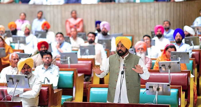 Breaking: ਪੰਜਾਬ ਸਰਕਾਰ ਨੇ ਬੇਅਦਬੀ ਵਿਰੁੱਧ ਪਾਸ ਕੀਤੇ ਐਕਟ ਨੂੰ ਗਵਰਨਰ ਕੋਲ ਦਸਤਖ਼ਤ ਲਈ ਭੇਜਿਆ