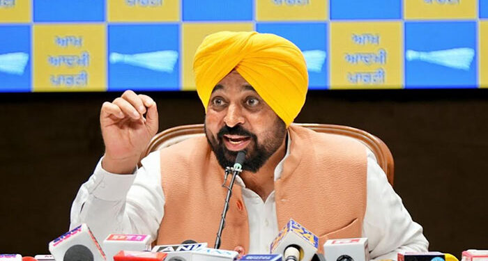 Punjab ਦੇ ਮੁੱਖ ਮੰਤਰੀ ਨੇ ਆਪ ਛੱਡਣ ਵਾਲੇ 7 ਰਾਜ ਸਭਾ ਮੈਂਬਰਾਂ ‘ਤੇ ਕਸਿਆ ਵਿਅੰਗ, ਪੜ੍ਹੋ ਕੀ ਕਿਹਾ