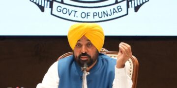 ਆਸਟ੍ਰੇਲੀਆ ਤੋਂ ਡਿਪੋਰਟ ਕੀਤੇ ਜਾ ਰਹੇ ਪੰਜਾਬ ਦੇ 11 ਲੋਕਾਂ ਦੇ ਦਿੱਲੀ ਹਵਾਈ ਅੱਡੇ ‘ਤੇ ਪਹੁੰਚਣ ਸਮੇਂ ਪੰਜਾਬ ਸਰਕਾਰ ਦੇ ਅਧਿਕਾਰੀ ਮੌਕੇ ‘ਤੇ ਮੌਜੂਦ ਰਹਿਣਗੇ: ਮੁੱਖ ਮੰਤਰੀ ਭਗਵੰਤ ਸਿੰਘ ਮਾਨ