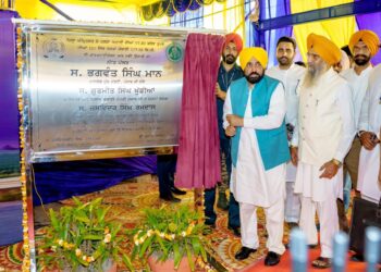 ਅੰਮ੍ਰਿਤਸਰ ਦੇ ਅਟਾਰੀ ਵਿਧਾਨ ਸਭਾ ਹਲਕੇ ਦੀਆਂ ਸਾਰੀਆਂ ਪ੍ਰਮੁੱਖ ਸੜਕਾਂ ਸ਼ਾਨਦਾਰ ਬਣਨਗੀਆਂ, ਮੁੱਖ ਮੰਤਰੀ ਭਗਵੰਤ ਸਿੰਘ ਮਾਨ ਨੇ ਨੀਂਹ ਰੱਖੀ