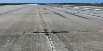 National: ਪੁਣੇ ਵਿੱਚ ਹਵਾਈ ਫੌਜ ਦੇ ਜਹਾਜ਼ ਦੀ ਹਾਰਡ ਲੈਂਡਿੰਗ: ਰਨਵੇਅ ਲਗਭਗ 11 ਘੰਟਿਆਂ ਲਈ ਰਿਹਾ ਬੰਦ