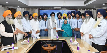 SGPC ਵੱਲੋਂ ਅੰਮ੍ਰਿਤਧਾਰੀ ਬੱਚਿਆਂ ਨੂੰ 2 ਕਰੋੜ 28 ਲੱਖ ਰੁਪਏ ਦੇ ਵਜੀਫੇ ਜਾਰੀ