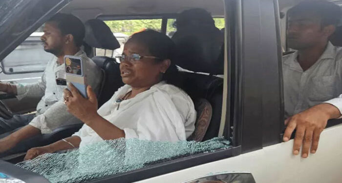 National: TMC ਸੰਸਦ ਮੈਂਬਰ ਮਿਤਾਲੀ ਦੀ ਕਾਰ ‘ਤੇ ਇੱਟਾਂ-ਪੱਥਰਾਂ ਨਾਲ ਹੋਇਆ ਹਮਲਾ