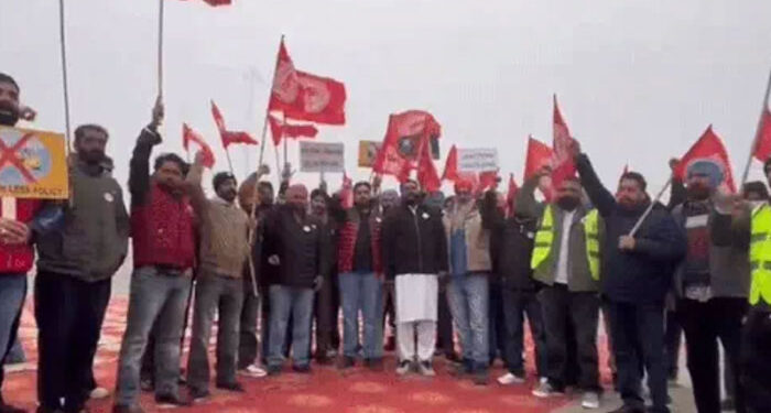 Punjab: ਟੋਲ ਪਲਾਜ਼ਾ ਵਰਕਰਜ਼ ਯੂਨੀਅਨ ਵੱਲੋਂ ਅੱਜ 3 ਘੰਟੇ ਲਈ ਟੋਲ ਰੱਖੇ ਜਾਣਗੇ ਫ੍ਰੀ