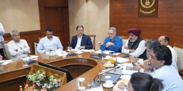 ਹਰ ਸ਼ੁੱਕਰਵਾਰ ਡੇਂਗੂ ’ਤੇ ਵਾਰ 2026: PUNJAB ਨੇ ਬਿਮਾਰੀ-ਮੁਕਤ ਮਾਨਸੂਨ ਸੀਜ਼ਨ ਯਕੀਨੀ ਬਣਾਉਣ ਲਈ ਜ਼ਮੀਨੀ ਪੱਧਰ ’ਤੇ ਕਾਰਵਾਈ ਵਿੱਚ ਲਿਆਂਦੀ ਤੇਜ਼ੀ ਹਰ ਸ਼ੁੱਕਰਵਾਰ ਡੇਂਗੂ ’ਤੇ ਵਾਰ 2026: PUNJAB ਨੇ ਬਿਮਾਰੀ-ਮੁਕਤ ਮਾਨਸੂਨ ਸੀਜ਼ਨ ਯਕੀਨੀ ਬਣਾਉਣ ਲਈ ਜ਼ਮੀਨੀ ਪੱਧਰ ’ਤੇ ਕਾਰਵਾਈ ਵਿੱਚ ਲਿਆਂਦੀ ਤੇਜ਼ੀ