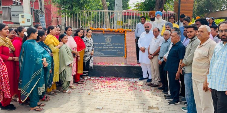 ਰੰਗਲਾ ਪੰਜਾਬ ਦੇ ਸੁਪਨੇ ਵੱਲ ਵੱਡਾ ਕਦਮ – ਡੇਰਾਬੱਸੀ ਵਿੱਚ ਨਵੇਂ ਪਾਰਕਾਂ ਦਾ ਉਦਘਾਟਨ ਰੰਗਲਾ ਪੰਜਾਬ ਦੇ ਸੁਪਨੇ ਵੱਲ ਵੱਡਾ ਕਦਮ – ਡੇਰਾਬੱਸੀ ਵਿੱਚ ਨਵੇਂ ਪਾਰਕਾਂ ਦਾ ਉਦਘਾਟਨ