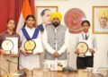 ਪੰਜਾਬ ਦੀਆਂ ਧੀਆਂ ਨੇ ‘ਸਿੱਖਿਆ ਕ੍ਰਾਂਤੀ’ ਵਿੱਚ ਮੋਹਰੀ ਭੂਮਿਕਾ ਨਿਭਾਈ, ਪੰਜਾਬ ਸਕੂਲ ਸਿੱਖਿਆ ਬੋਰਡ ਦੇ ਅੱਠਵੀਂ ਜਮਾਤ ਦੇ ਨਤੀਜਿਆਂ ਵਿੱਚ ਪਹਿਲੇ 20 ਵਿੱਚੋਂ 19 ਸਥਾਨ ਪ੍ਰਾਪਤ ਕੀਤੇ: ਮੁੱਖ ਮੰਤਰੀ ਭਗਵੰਤ ਸਿੰਘ ਮਾਨ ਪੰਜਾਬ ਦੀਆਂ ਧੀਆਂ ਨੇ ‘ਸਿੱਖਿਆ ਕ੍ਰਾਂਤੀ’ ਵਿੱਚ ਮੋਹਰੀ ਭੂਮਿਕਾ ਨਿਭਾਈ, ਪੰਜਾਬ ਸਕੂਲ ਸਿੱਖਿਆ ਬੋਰਡ ਦੇ ਅੱਠਵੀਂ ਜਮਾਤ ਦੇ ਨਤੀਜਿਆਂ ਵਿੱਚ ਪਹਿਲੇ 20 ਵਿੱਚੋਂ 19 ਸਥਾਨ ਪ੍ਰਾਪਤ ਕੀਤੇ: ਮੁੱਖ ਮੰਤਰੀ ਭਗਵੰਤ ਸਿੰਘ ਮਾਨ