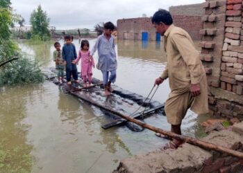 Balochistan : ਮੀਂਹ ਅਤੇ ਅਚਾਨਕ ਹੜ੍ਹਾਂ ਕਾਰਨ 7 ਲੋਕਾਂ ਦੀ ਮੌਤ, ਚਾਰ ਹੋਰ ਜ਼ਖਮੀ Balochistan : ਮੀਂਹ ਅਤੇ ਅਚਾਨਕ ਹੜ੍ਹਾਂ ਕਾਰਨ 7 ਲੋਕਾਂ ਦੀ ਮੌਤ, ਚਾਰ ਹੋਰ ਜ਼ਖਮੀ