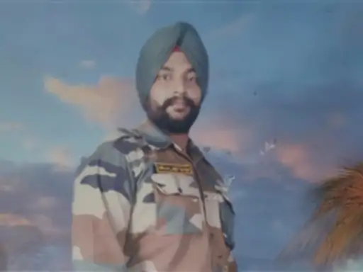 Batala: ਛੁੱਟੀ ‘ਤੇ ਆਏ ਫੌਜੀ ਜਵਾਨ ਨੇ ਚੁੱਕਿਆ ਖੌਫਨਾਕ ਕਦਮ! ਪਿੰਡ ‘ਚ ਪਸਰਿਆ ਸੋਗ