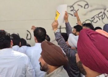 AAP Protest :  ਅਸ਼ੋਕ ਮਿੱਤਲ ਅਤੇ ਹਰਭਜਨ ਸਿੰਘ ਭੱਜੀ ਦੀ ਰਿਹਾਇਸ਼ ਬਾਹਰ ‘ਆਪ’ ਆਗੂਆਂ ਵੱਲੋਂ ਰੋਸ ਪ੍ਰਦਰਸ਼ਨ