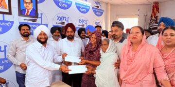 ਵਿਧਾਇਕ ਕੁਲਵੰਤ ਸਿੰਘ ਵੱਲੋਂ ਪੰਚਾਇਤਾਂ ਨੂੰ 1.88 ਕਰੋੜ ਦੇ ਚੈੱਕ ਜਾਰੀ