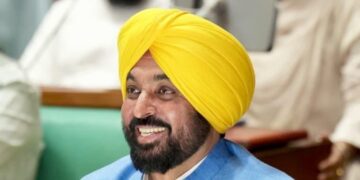 ਮੁੱਖ ਮੰਤਰੀ ਭਗਵੰਤ ਸਿੰਘ ਮਾਨ ਨੇ ਮਜ਼ਦੂਰ ਦਿਵਸ ਮੌਕੇ ਕਿਰਤੀ ਵਰਗ ਨੂੰ ਦਿੱਤਾ ਤੋਹਫਾ, ਘੱਟੋ-ਘੱਟ ਉਜਰਤ ਵਿੱਚ 15 ਫੀਸਦੀ ਵਾਧੇ ਦਾ ਐਲਾਨ