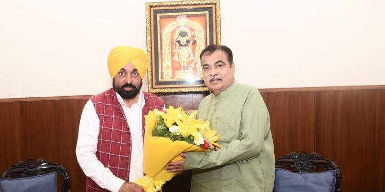 ਮੁੱਖ ਮੰਤਰੀ ਭਗਵੰਤ ਸਿੰਘ ਮਾਨ ਦੇ ਯਤਨਾਂ ਨੂੰ ਪਿਆ ਬੂਰ, ਪੰਜਾਬ ਵਿੱਚ ਲੰਬੇ ਸਮੇਂ ਤੋਂ ਲਟਕ ਰਹੇ ਓਵਰਬ੍ਰਿਜਾਂ ਅਤੇ ਰਾਜਮਾਰਗਾਂ ਦੇ ਕਾਰਜਾਂ ਨੂੰ ਮੁਕੰਮਲ ਕਰਨ ਦਾ ਰਾਹ ਪੱਧਰਾ ਹੋਇਆ ਮੁੱਖ ਮੰਤਰੀ ਭਗਵੰਤ ਸਿੰਘ ਮਾਨ ਦੇ ਯਤਨਾਂ ਨੂੰ ਪਿਆ ਬੂਰ, ਪੰਜਾਬ ਵਿੱਚ ਲੰਬੇ ਸਮੇਂ ਤੋਂ ਲਟਕ ਰਹੇ ਓਵਰਬ੍ਰਿਜਾਂ ਅਤੇ ਰਾਜਮਾਰਗਾਂ ਦੇ ਕਾਰਜਾਂ ਨੂੰ ਮੁਕੰਮਲ ਕਰਨ ਦਾ ਰਾਹ ਪੱਧਰਾ ਹੋਇਆ