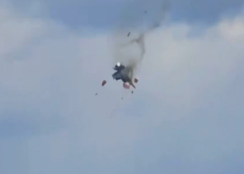 Idaho air show : ਅਮਰੀਕਾ ਵਿੱਚ 2 ਲੜਾਕੂ ਜਹਾਜ਼ ਹਾਦਸਾਗ੍ਰਸਤ ; ਏਅਰ ਸ਼ੋਅ ਦੌਰਾਨ ਆਪਸ ਵਿੱਚ ਟਕਰਾਏ Idaho air show : ਅਮਰੀਕਾ ਵਿੱਚ 2 ਲੜਾਕੂ ਜਹਾਜ਼ ਹਾਦਸਾਗ੍ਰਸਤ ; ਏਅਰ ਸ਼ੋਅ ਦੌਰਾਨ ਆਪਸ ਵਿੱਚ ਟਕਰਾਏ