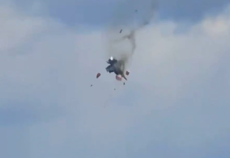 Idaho air show : ਅਮਰੀਕਾ ਵਿੱਚ 2 ਲੜਾਕੂ ਜਹਾਜ਼ ਹਾਦਸਾਗ੍ਰਸਤ ; ਏਅਰ ਸ਼ੋਅ ਦੌਰਾਨ ਆਪਸ ਵਿੱਚ ਟਕਰਾਏ Idaho air show : ਅਮਰੀਕਾ ਵਿੱਚ 2 ਲੜਾਕੂ ਜਹਾਜ਼ ਹਾਦਸਾਗ੍ਰਸਤ ; ਏਅਰ ਸ਼ੋਅ ਦੌਰਾਨ ਆਪਸ ਵਿੱਚ ਟਕਰਾਏ
