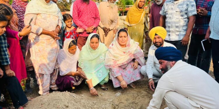 ਪਿੰਡ ਫਤਿਹਗੜ੍ਹ ਛੰਨਾ ਵਿਖੇ ਵਿਧਾਇਕ ਨਰਿੰਦਰ ਕੌਰ ਭਰਾਜ ਨੇ ਆਧੁਨਿਕ ਲਾਇਬਰੇਰੀ ਦਾ ਨੀਂਹ ਪੱਥਰ ਰੱਖਿਆ