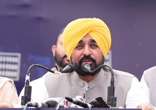 ਭਾਜਪਾ ਦੇ ਹੱਥ 700 ਕਿਸਾਨਾਂ ਦੇ ਖ਼ੂਨ ਨਾਲ ਰੰਗੇ ਹੋਏ, ਪੰਜਾਬ ਕਾਲੇ ਖੇਤੀ ਕਾਨੂੰਨਾਂ ਦੇ ਅਪਮਾਨ ਨੂੰ ਨਹੀਂ ਭੁੱਲੇਗਾ: ਮੁੱਖ ਮੰਤਰੀ ਭਗਵੰਤ ਸਿੰਘ ਮਾਨ