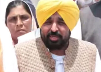 Punjab: ਰਾਸ਼ਟਰਪਤੀ ਨੂੰ ਮਿਲਣ ਤੋਂ ਬਾਅਦ CM ਮਾਨ ਆਪਣੇ ਵਿਧਾਇਕਾਂ ਸਮੇਤ ਕਪੂਰਥਲਾ ਹਾਊਸ ਪਹੁੰਚੇ