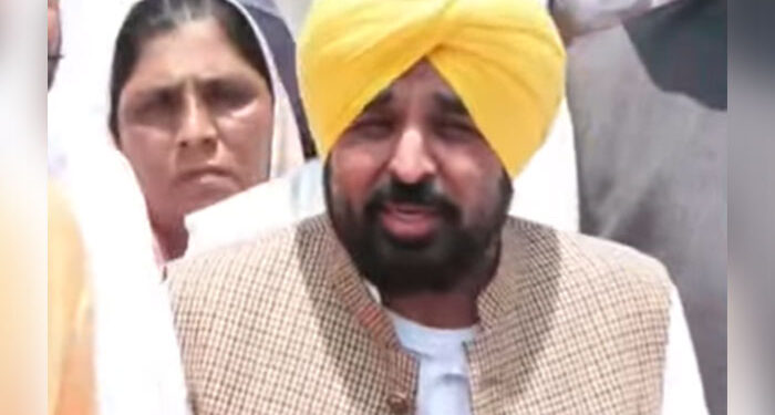 Punjab: ਰਾਸ਼ਟਰਪਤੀ ਨੂੰ ਮਿਲਣ ਤੋਂ ਬਾਅਦ CM ਮਾਨ ਆਪਣੇ ਵਿਧਾਇਕਾਂ ਸਮੇਤ ਕਪੂਰਥਲਾ ਹਾਊਸ ਪਹੁੰਚੇ