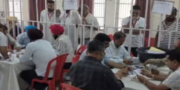 Breaking: ਪੰਜਾਬ ਨਗਰ ਨਿਗਮ ਚੋਣਾਂ ਵਿੱਚ ‘ਆਪ’ ਨਿੱਕਲੀ ਅੱਗੇ: ਹੁਣ ਤੱਕ 203 ਸੀਟਾਂ ਜਿੱਤੀਆਂ Breaking: ਪੰਜਾਬ ਨਗਰ ਨਿਗਮ ਚੋਣਾਂ ਵਿੱਚ ‘ਆਪ’ ਨਿੱਕਲੀ ਅੱਗੇ: ਹੁਣ ਤੱਕ 203 ਸੀਟਾਂ ਜਿੱਤੀਆਂ