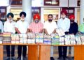 ਸਰਬੱਤ ਦਾ ਭਲਾ ਟਰੱਸਟ ਵੱਲੋਂ ਖਾਲਸਾ ਕਾਲਜ ਦੀ ਲਾਇਬ੍ਰੇਰੀ ਲਈ 500 ਕਿਤਾਬਾਂ ਭੇਂਟ ਸਰਬੱਤ ਦਾ ਭਲਾ ਟਰੱਸਟ ਵੱਲੋਂ ਖਾਲਸਾ ਕਾਲਜ ਦੀ ਲਾਇਬ੍ਰੇਰੀ ਲਈ 500 ਕਿਤਾਬਾਂ ਭੇਂਟ