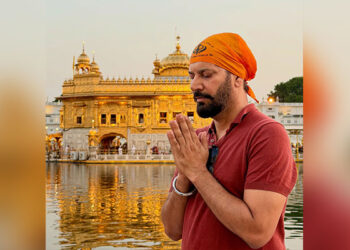 Entertainment: ਦਰਬਾਰ ਸਾਹਿਬ ਵਿਖੇ ਨਤਮਸਤਕ ਹੋਏ ਪੰਜਾਬੀ ਗਾਇਕ ਜਸਬੀਰ ਜੱਸੀ Entertainment: ਦਰਬਾਰ ਸਾਹਿਬ ਵਿਖੇ ਨਤਮਸਤਕ ਹੋਏ ਪੰਜਾਬੀ ਗਾਇਕ ਜਸਬੀਰ ਜੱਸੀ