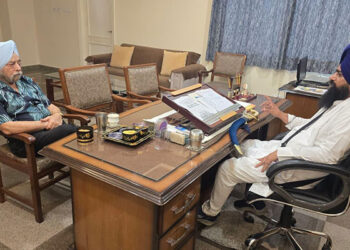 Punjab: ਜਥੇਦਾਰ ਗੜਗੱਜ ਤੇ ਜਸਟਿਸ ਸੋਢੀ ਵਿਚਕਾਰ ਮੁਲਾਕਾਤ:ਸ੍ਰੀ ਗੁਰੂ ਗ੍ਰੰਥ ਸਾਹਿਬ ਸਬੰਧੀ ਕਾਨੂੰਨੀ ਸੋਧ ’ਤੇ ਹੋਈ ਗੰਭੀਰ ਵਿਚਾਰ ਚਰਚਾ