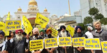 ਦਿੱਲੀ ਪੁਲਿਸ ਨੇ ਸਿੱਖ ਪ੍ਰਦਰਸ਼ਨਕਾਰੀਆਂ ਨੂੰ ਲਿਆ ਹਿਰਾਸਤ ‘ਚ ; ਬੰਦੀ ਸਿੰਘਾਂ ਦੀ ਰਿਹਾਈ ਦੀ ਮੰਗ ਨੂੰ ਲੈ ਕੇ ਕਰ ਰਹੇ ਸੀ ਪ੍ਰਦਰਸ਼ਨ