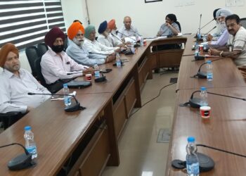 ਪੈਨਸ਼ਨਰਜ਼ ਜੁਆਇੰਟ ਫਰੰਟ ਦੀ ਡਾਇਰੈਕਟਰ ਪੈਨਸ਼ਨ ਵੰਡ ਅਤੇ ਵਿਤ ਨਾਲ ਹੋਈ ਮੀਟਿੰਗ