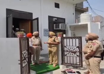ਗੁਰਦੁਆਰਾ ਸਾਹਿਬ ‘ਚ ਲੱਗੀ ਅੱਗ! ਸ੍ਰੀ ਗੁਰੂ ਗ੍ਰੰਥ ਸਾਹਿਬ ਜੀ ਦਾ ਪਾਵਨ ਸਰੂਪ ਅਗਨ ਭੇਟ ਗੁਰਦੁਆਰਾ ਸਾਹਿਬ ‘ਚ ਲੱਗੀ ਅੱਗ! ਸ੍ਰੀ ਗੁਰੂ ਗ੍ਰੰਥ ਸਾਹਿਬ ਜੀ ਦਾ ਪਾਵਨ ਸਰੂਪ ਅਗਨ ਭੇਟ