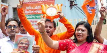 West Bengal Election Results : ਬੰਗਾਲ ‘ਚ ਪਹਿਲੀ ਵਾਰ ਬਣਨ ਜਾ ਰਹੀ ਹੈ ਭਾਜਪਾ ਸਰਕਾਰ! ਪਾਰਟੀ ਹੈੱਡਕੁਆਰਟਰ ‘ਤੇ ਜਸ਼ਨ ਸ਼ੁਰੂ