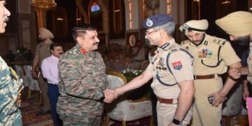DGP ਗੌਰਵ ਯਾਦਵ ਨੇ ਅੰਮ੍ਰਿਤਸਰ ‘ਚ ਪੰਜਾਬ ਪੁਲਿਸ ਦੇ ਜਵਾਨਾਂ ਨਾਲ ਸਾਂਝਾ ਕੀਤਾ ‘ਵੱਡਾ ਖਾਣਾ’