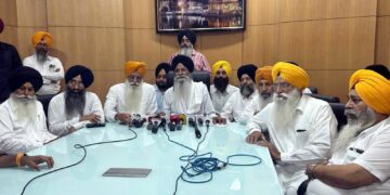 SGPC ਨੇ ਚੰਡੀਗੜ੍ਹ ਸਥਿਤ ਉਪ ਦਫ਼ਤਰ ਵਿਖੇ ਜਾਂਚ ਟੀਮ ਨੂੰ ਚੌਥੀ ਵਾਰ ਸੌਂਪਿਆਂ ਰਿਕਾਰਡ SGPC ਨੇ ਚੰਡੀਗੜ੍ਹ ਸਥਿਤ ਉਪ ਦਫ਼ਤਰ ਵਿਖੇ ਜਾਂਚ ਟੀਮ ਨੂੰ ਚੌਥੀ ਵਾਰ ਸੌਂਪਿਆਂ ਰਿਕਾਰਡ