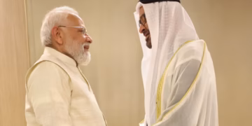 ਪ੍ਰਧਾਨ ਮੰਤਰੀ ਮੋਦੀ ਪਹੁੰਚੇ UAE, ਰਾਸ਼ਟਰਪਤੀ ਨੇ ਕੀਤਾ ਨਿੱਘਾ ਸਵਾਗਤ