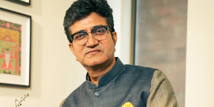 Prasar Bharati  chairman : ਪ੍ਰਸਿੱਧ ਗੀਤਕਾਰ ਪ੍ਰਸੂਨ ਜੋਸ਼ੀ ਬਣੇ ਪ੍ਰਸਾਰ ਭਾਰਤੀ ਦੇ ਨਵੇਂ ਚੇਅਰਮੈਨ