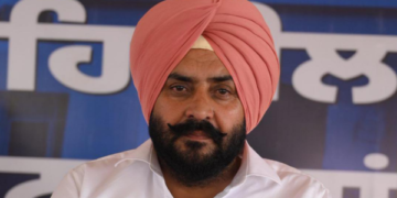 ਜੇਲ੍ਹ ਤੋਂ ਬਾਹਰ ਆਏ ‘ਆਪ’ ਵਿਧਾਇਕ ਹਰਮੀਤ ਸਿੰਘ ਪਠਾਨਮਾਜਰਾ ਜੇਲ੍ਹ ਤੋਂ ਬਾਹਰ ਆਏ ‘ਆਪ’ ਵਿਧਾਇਕ ਹਰਮੀਤ ਸਿੰਘ ਪਠਾਨਮਾਜਰਾ