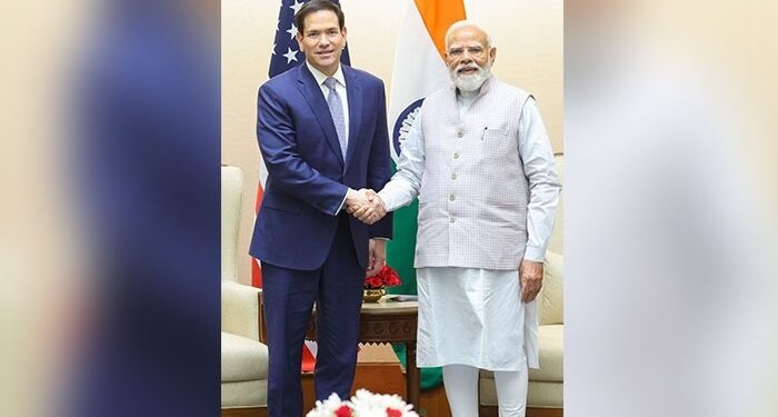 ਅਮਰੀਕੀ ਵਿਦੇਸ਼ ਮੰਤਰੀ ਮਾਰਕੋ ਰੂਬੀਓ ਨੇ PM ਮੋਦੀ ਨਾਲ ਕੀਤੀ ਮੁਲਾਕਾਤ, ਕਈ ਅਹਿਮ ਮੁੱਦਿਆਂ ‘ਤੇ ਹੋਈ ਗੱਲਬਾਤ ਅਮਰੀਕੀ ਵਿਦੇਸ਼ ਮੰਤਰੀ ਮਾਰਕੋ ਰੂਬੀਓ ਨੇ PM ਮੋਦੀ ਨਾਲ ਕੀਤੀ ਮੁਲਾਕਾਤ, ਕਈ ਅਹਿਮ ਮੁੱਦਿਆਂ ‘ਤੇ ਹੋਈ ਗੱਲਬਾਤ