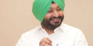 ਕੇਂਦਰੀ ਮੰਤਰੀ ਰਵਨੀਤ ਬਿੱਟੂ ਦੀ ਐਸਸੀ ਕਮਿਸ਼ਨ ਅੱਗੇ ਪੇਸ਼ੀ ਅੱਜ ਕੇਂਦਰੀ ਮੰਤਰੀ ਰਵਨੀਤ ਬਿੱਟੂ ਦੀ ਐਸਸੀ ਕਮਿਸ਼ਨ ਅੱਗੇ ਪੇਸ਼ੀ ਅੱਜ