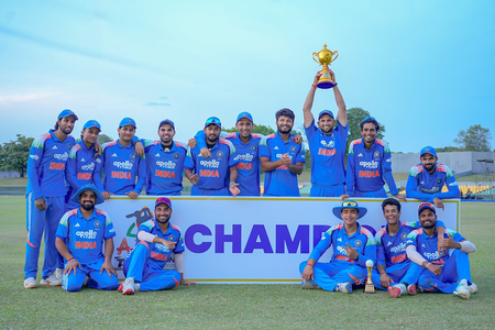 Try Series : ਭਾਰਤ-ਏ ਨੇ ਫਾਈਨਲ ਵਿੱਚ ਸ਼੍ਰੀਲੰਕਾ-ਏ ਨੂੰ ਹਰਾ ਕੇ ਜਿੱਤਿਆ ਤਿਕੋਣੀ ਲੜੀ ਦਾ ਖਿਤਾਬ Try Series : ਭਾਰਤ-ਏ ਨੇ ਫਾਈਨਲ ਵਿੱਚ ਸ਼੍ਰੀਲੰਕਾ-ਏ ਨੂੰ ਹਰਾ ਕੇ ਜਿੱਤਿਆ ਤਿਕੋਣੀ ਲੜੀ ਦਾ ਖਿਤਾਬ