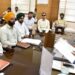 4 ਮੁਲਾਜ਼ਮ ਯੂਨੀਅਨਾਂ ਨਾਲ ਮੀਟਿੰਗ ਤੋਂ ਬਾਅਦ, ਵਿੱਤ ਮੰਤਰੀ ਹਰਪਾਲ ਸਿੰਘ ਚੀਮਾ ਵੱਲੋਂ ਅਧਿਕਾਰੀਆਂ ਨੂੰ ਸਾਰੀਆਂ ਜਾਇਜ਼ ਮੰਗਾਂ ‘ਤੇ ਤੁਰੰਤ ਕਾਰਵਾਈ ਦੇ ਨਿਰਦੇਸ਼ 4 ਮੁਲਾਜ਼ਮ ਯੂਨੀਅਨਾਂ ਨਾਲ ਮੀਟਿੰਗ ਤੋਂ ਬਾਅਦ, ਵਿੱਤ ਮੰਤਰੀ ਹਰਪਾਲ ਸਿੰਘ ਚੀਮਾ ਵੱਲੋਂ ਅਧਿਕਾਰੀਆਂ ਨੂੰ ਸਾਰੀਆਂ ਜਾਇਜ਼ ਮੰਗਾਂ ‘ਤੇ ਤੁਰੰਤ ਕਾਰਵਾਈ ਦੇ ਨਿਰਦੇਸ਼