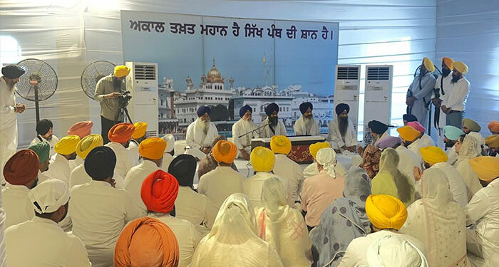 Akal Takht ਸਾਹਿਬ ‘ਤੇ ਪੇਸ਼ੀ: ਪੰਜਾਬ ਸਰਕਾਰ ਦੇ ਸਤਿਕਾਰ ਐਕਟ ‘ਤੇ ਚਰਚਾ ਜਾਰੀ