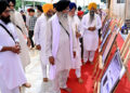 Amritsar: ਦਰਬਾਰ ਸਾਹਿਬ ‘ਚ ਜੂਨ 1984 ਦੇ ਘੱਲੂਘਾਰੇ ਦੇ ਦੁਖਾਂਤ ਨੂੰ ਬਿਆਨ ਕਰਦੀਆਂ ਤਸਵੀਰਾਂ ਦੀ ਲਗਾਈ ਪ੍ਰਦਰਸ਼ਨੀ