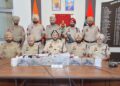 ਸਰਹੱਦ ਪਾਰੋਂ ਚੱਲ ਰਹੇ ਹਥਿਆਰਾਂ, ਨਸ਼ਿਆਂ ਅਤੇ ਹਵਾਲਾ ਨੈੱਟਵਰਕ ਦਾ ਪਰਦਾਫਾਸ਼; ਅਫ਼ਗਾਨ ਨਾਗਰਿਕ ਸਮੇਤ ਛੇ ਵਿਅਕਤੀ 1 ਕਿਲੋ ਹੈਰੋਇਨ, 5 ਪਿਸਤੌਲਾਂ ਅਤੇ 5 ਲੱਖ ਰੁਪਏ ਦੀ ਡਰੱਗ ਮਨੀ ਨਾਲ ਗ੍ਰਿਫ਼ਤਾਰ