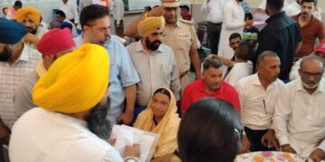 ਲੋਕ ਮਿਲਣੀ ਦੌਰਾਨ ਡਿਪਟੀ ਸਪੀਕਰ ਰੌੜੀ ਨੇ ਮੌਕੇ ‘ਤੇ ਕਰਵਾਇਆ ਲੋਕਾਂ ਦੀ ਸਮੱਸਿਆ ਦਾ ਹੱਲ