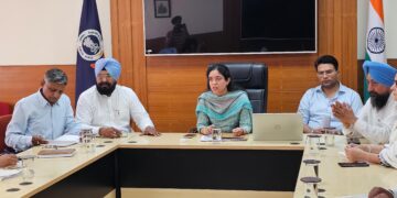 ਸਹਾਇਕ ਕਮਿਸ਼ਨਰ (ਜਨਰਲ) ਡਾ. ਅੰਕਿਤਾ ਕਾਂਸਲ ਵੱਲੋਂ ਜ਼ਿਲ੍ਹਾ ਟਰੇਡਰਜ਼ ਕਮਿਸ਼ਨ ਦੀਆਂ ਸ਼ਿਕਾਇਤਾਂ ਦੇ ਨਿਪਟਾਰੇ ਲਈ ਸਮੀਖਿਆ ਮੀਟਿੰਗ ਸਹਾਇਕ ਕਮਿਸ਼ਨਰ (ਜਨਰਲ) ਡਾ. ਅੰਕਿਤਾ ਕਾਂਸਲ ਵੱਲੋਂ ਜ਼ਿਲ੍ਹਾ ਟਰੇਡਰਜ਼ ਕਮਿਸ਼ਨ ਦੀਆਂ ਸ਼ਿਕਾਇਤਾਂ ਦੇ ਨਿਪਟਾਰੇ ਲਈ ਸਮੀਖਿਆ ਮੀਟਿੰਗ