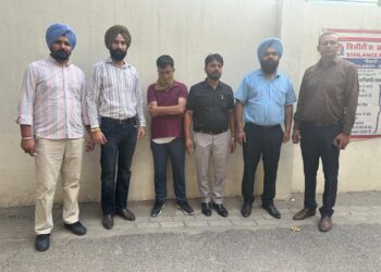 ਵਿਜੀਲੈਂਸ ਬਿਊਰੋ ਵੱਲੋਂ 1,00,000 ਰੁਪਏ ਰਿਸ਼ਵਤ ਲੈਂਦਾ ਸਹਾਇਕ ਰਜਿਸਟਰਾਰ ਕਾਬੂ