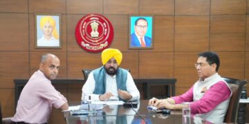 ਪੰਜਾਬ ਦੀ ਜਵਾਨੀ ਨੂੰ ਬਚਾਉਣਾ ਸਾਡੀ ਸਭ ਤੋਂ ਵੱਡੀ ਤਰਜੀਹ; ਮੁੱਖ ਮੰਤਰੀ ਭਗਵੰਤ ਸਿੰਘ ਮਾਨ ਨੇ ਡੀ.ਸੀਜ਼ ਅਤੇ ਐੱਸ.ਐੱਸ.ਪੀਜ਼ ਨੂੰ ‘ਯੁੱਧ ਨਸ਼ਿਆਂ ਵਿਰੁੱਧ’ ਮੁਹਿੰਮ ਨੂੰ ਹੋਰ ਤੇਜ਼ ਕਰਨ ਦੇ ਦਿੱਤੇ ਨਿਰਦੇਸ਼