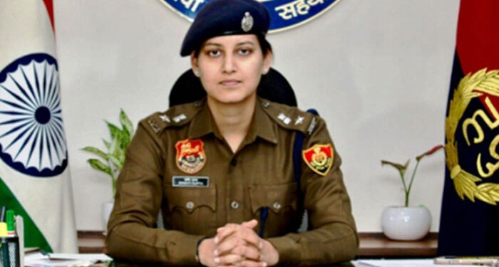 Haryana: ਪਿੰਜੌਰ ਵਿੱਚ ਇੱਕ ਨੌਜਵਾਨ ਕੱਪੜਾ ਕਾਰੋਬਾਰੀ ਦੇ ਕਤਲ ਮਾਮਲੇ ਵਿੱਚ ਵੱਡੀ ਕਾਰਵਾਈ, ਪੜ੍ਹੋ ਵੇਰਵਾ Haryana: ਪਿੰਜੌਰ ਵਿੱਚ ਇੱਕ ਨੌਜਵਾਨ ਕੱਪੜਾ ਕਾਰੋਬਾਰੀ ਦੇ ਕਤਲ ਮਾਮਲੇ ਵਿੱਚ ਵੱਡੀ ਕਾਰਵਾਈ, ਪੜ੍ਹੋ ਵੇਰਵਾ